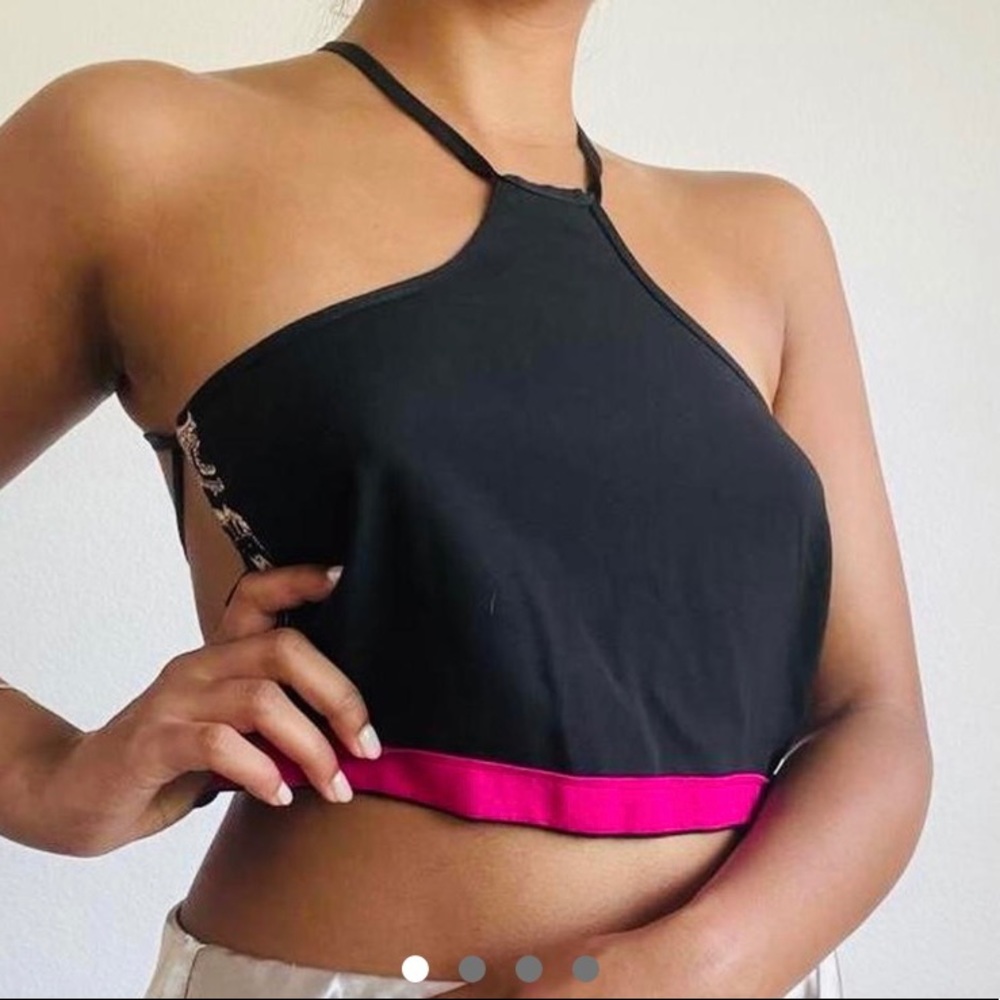 BLACK/HOT PINK BACKLESS TOP